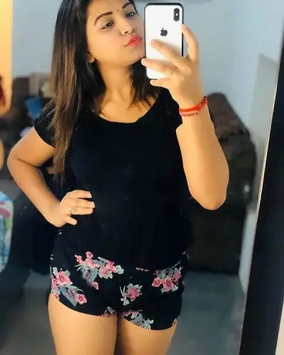 Vazhapadi Escorts